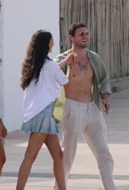 Victoria Federica con un joven en Ibiza / Gtres