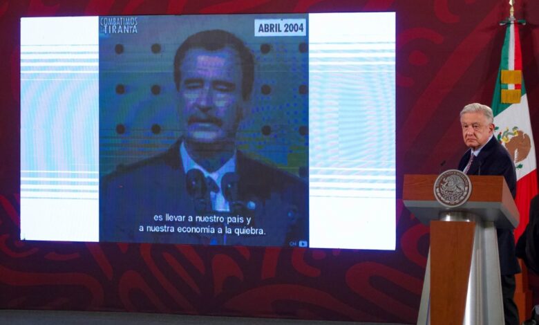 AMLO debate otra vez con Fox sobre autoría de pensiones