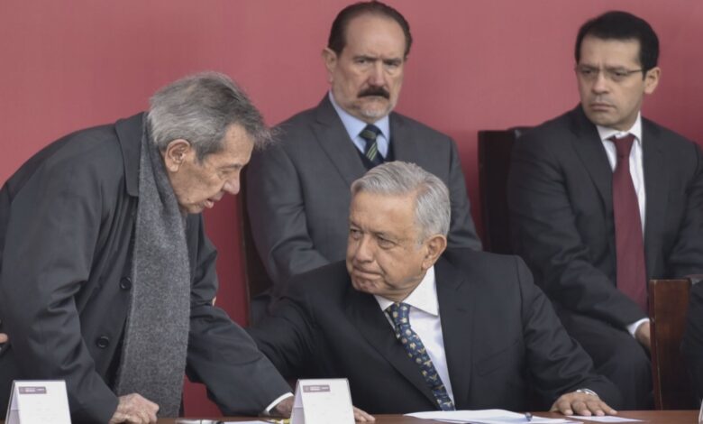 AMLO lamenta la muerte de Porfirio Muñoz Ledo
