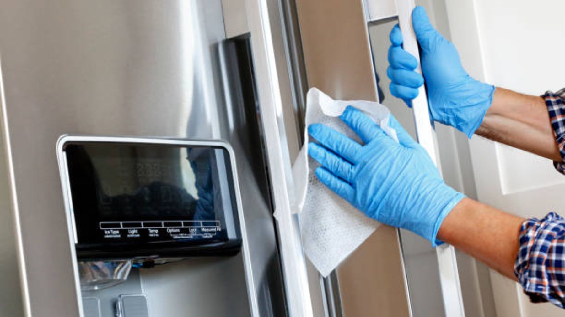 Acaba con las huellas en la nevera con el truco que jamás pensaste que funcionaría