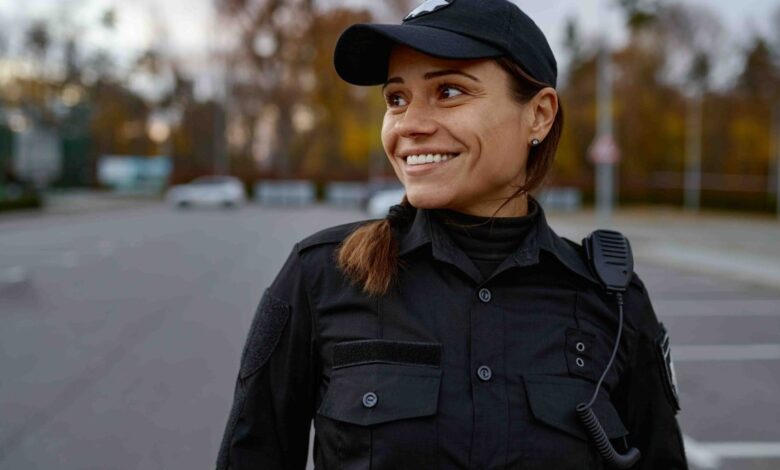 Algunos estados aprueban leyes que permitirían a beneficiarios de DACA convertirse en policías