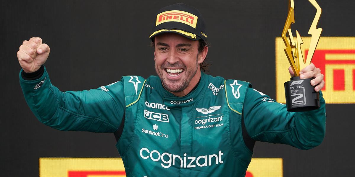 Alonso retrata a los 'haters' que le acusaron de irse a Aston Martin por dinero