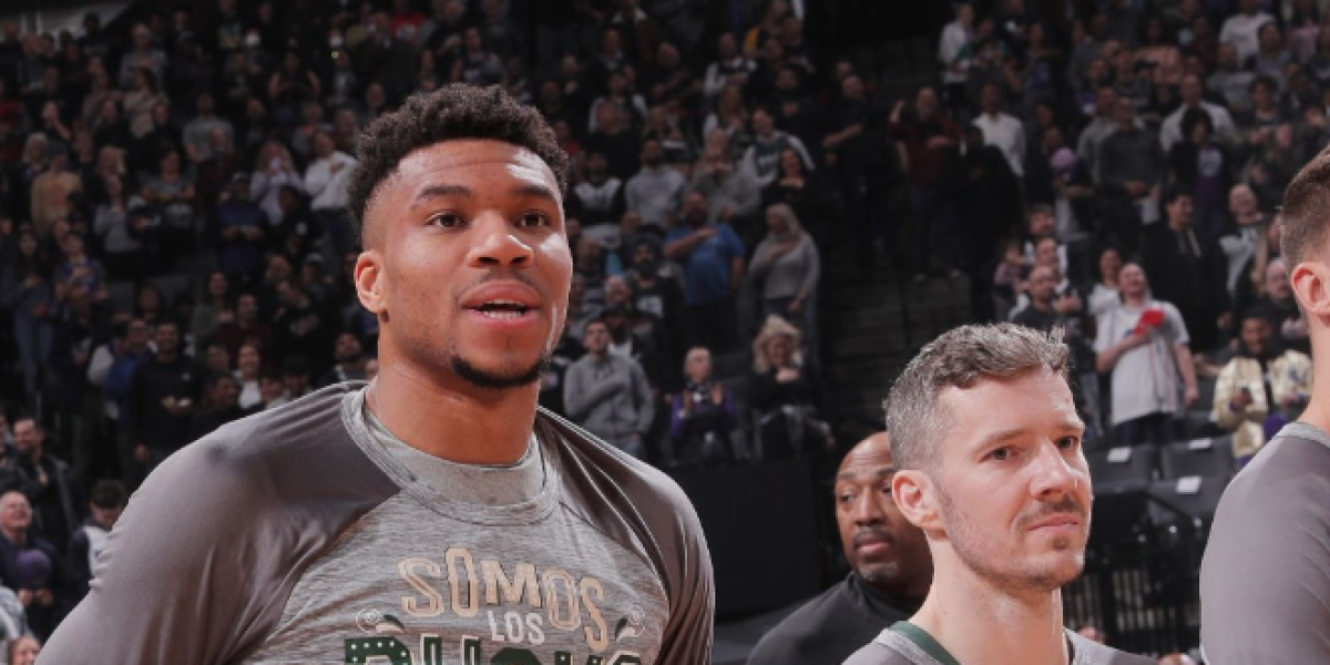 Antetokounmpo bromea con la oferta del Al Hilal a Mbappé y éste le contesta