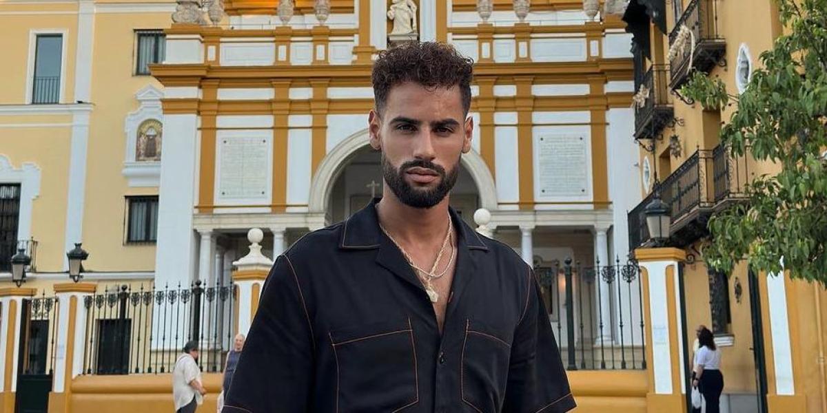 Asraf Beno, obligado a aclarar su sexualidad