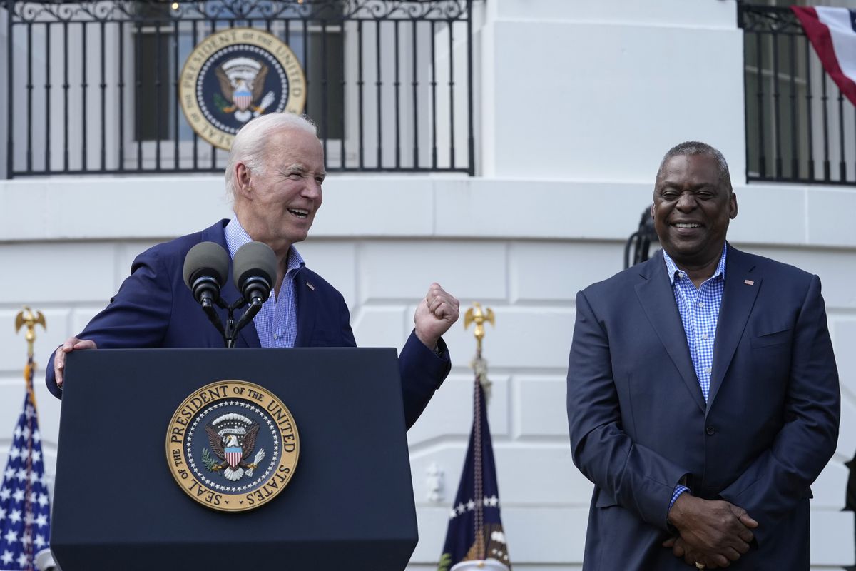 Biden aprueba dar a Ucrania bombas de racimo pese a la oposición de los aliados