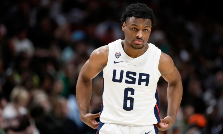 Bronny James, hijo de LeBron, estable tras sufrir un paro cardíaco mientras entrenaba