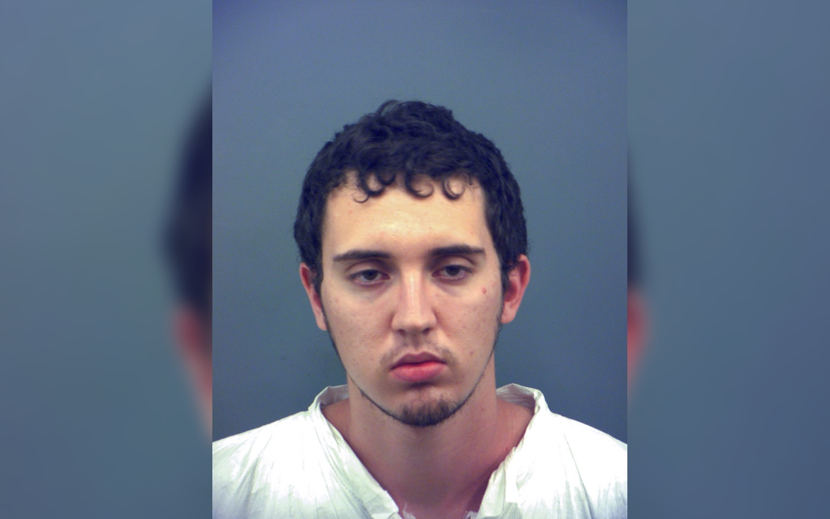 Dan 90 cadenas perpetuas a autor de tiroteo contra mexicanos en Walmart de Texas