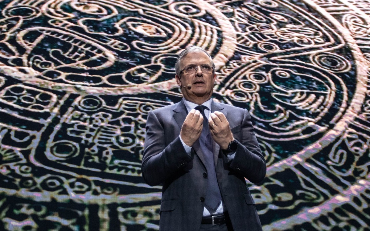 Demandan en EU a Marcelo Ebrard por difamación