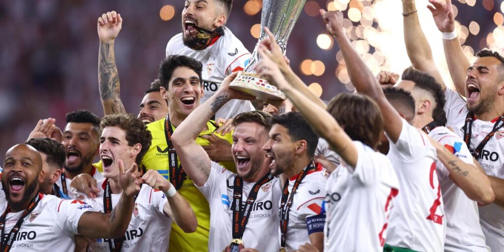 Detenido por estafar a sevillistas con falsos viajes a la final de Budapest