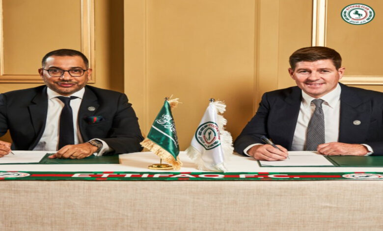 Dirigirá Steven Gerrard, leyenda del Liverpool, a Al-Ettifaq saudita | Video