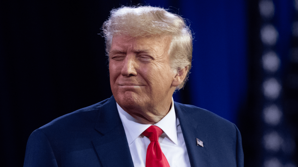 Donald Trump acerca su campaña electoral