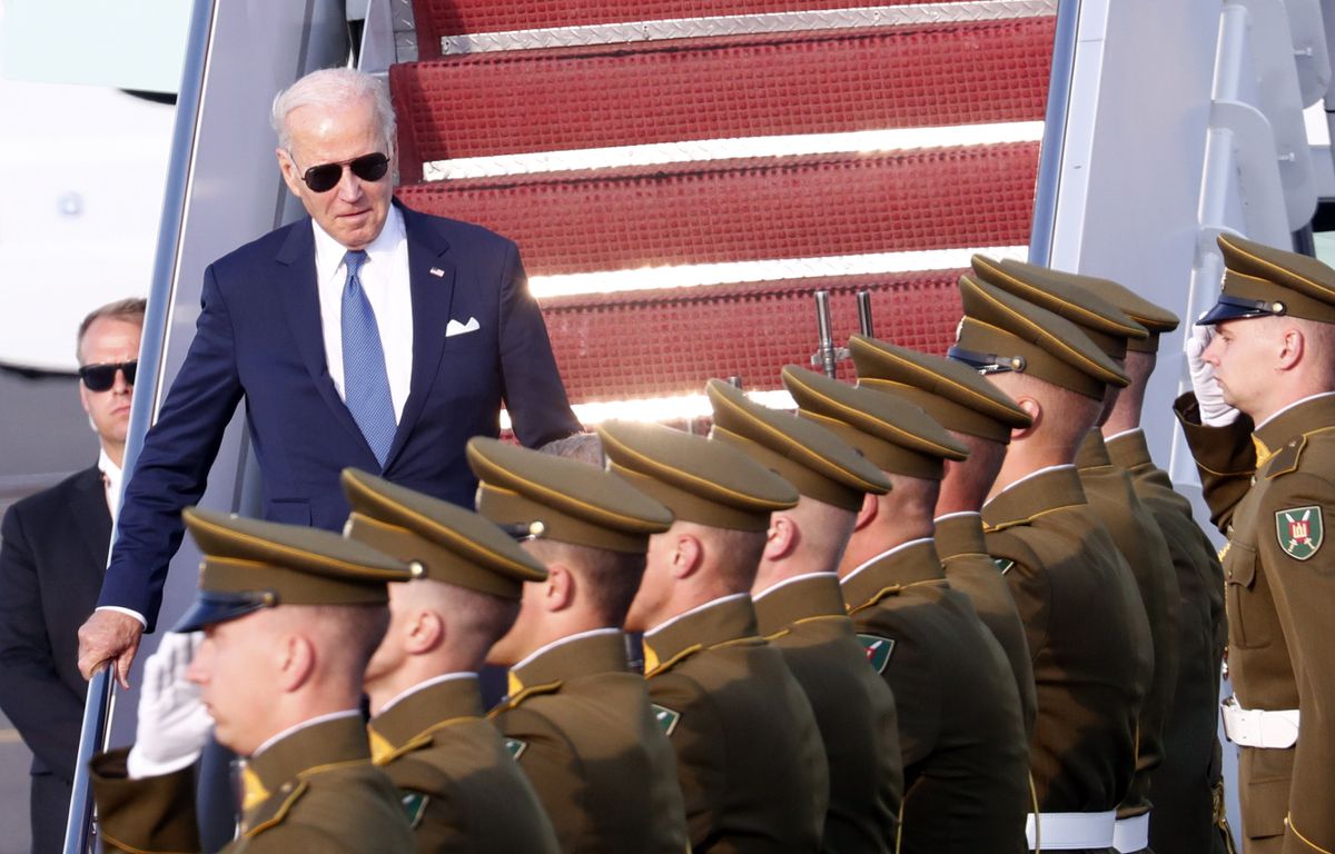 EE UU lidera un pacto para ofrecer a Ucrania mecanismos de seguridad en la cumbre de la OTAN