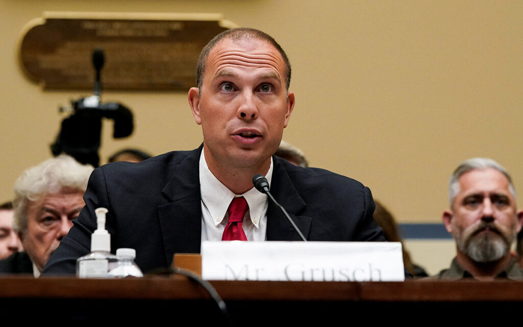 EU oculta programa para capturar ovnis: David Grusch ante el Congreso