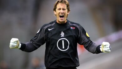 Edwin van der Sar, en cuidados intensivos tras sufrir una hemorragia cerebral