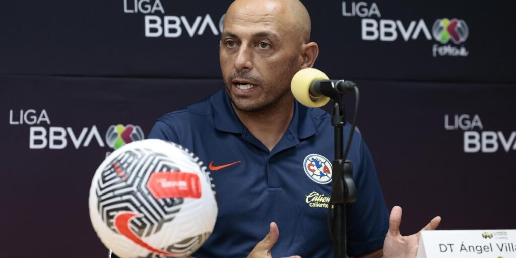El Barça femenino se cuela en una rueda de prensa en México