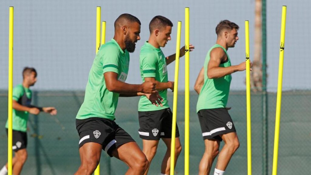 El Elche se enfrentará al Rotherham United y al Cartagena en la pretemporada