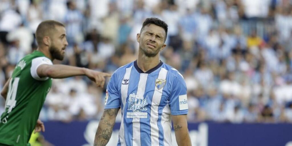 El Málaga se desprende del 80% de su plantilla