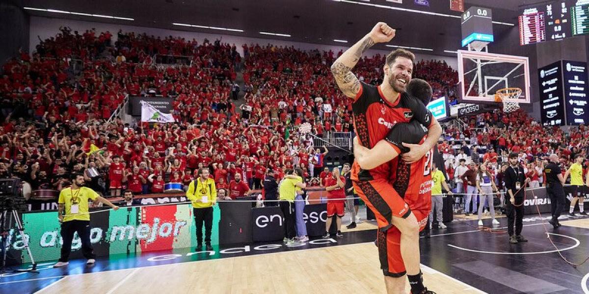 El canario Christian Díaz renueva con el Covirán Granada