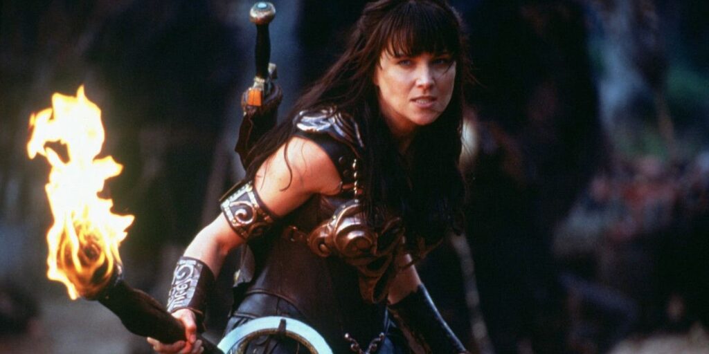 El cosplay detallado de la princesa guerrera Xena muestra el icónico disfraz y las armas