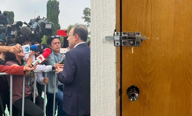 Encierran a reporteros en el INE... consejera pide investigar