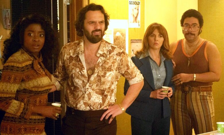 "F*cking Gross": Jake Johnson reacciona a Max tirando de su programa en la controvertida purga de contenido