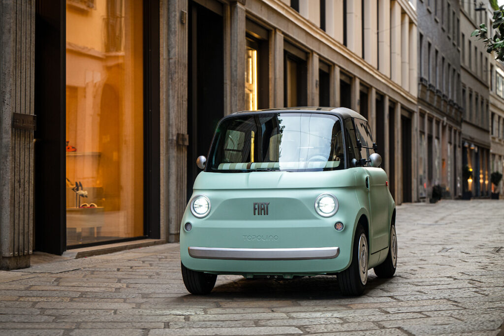 Fiat dice que su EV más lindo llevará accesorios como, no bromeo, una 'pequeña ducha'