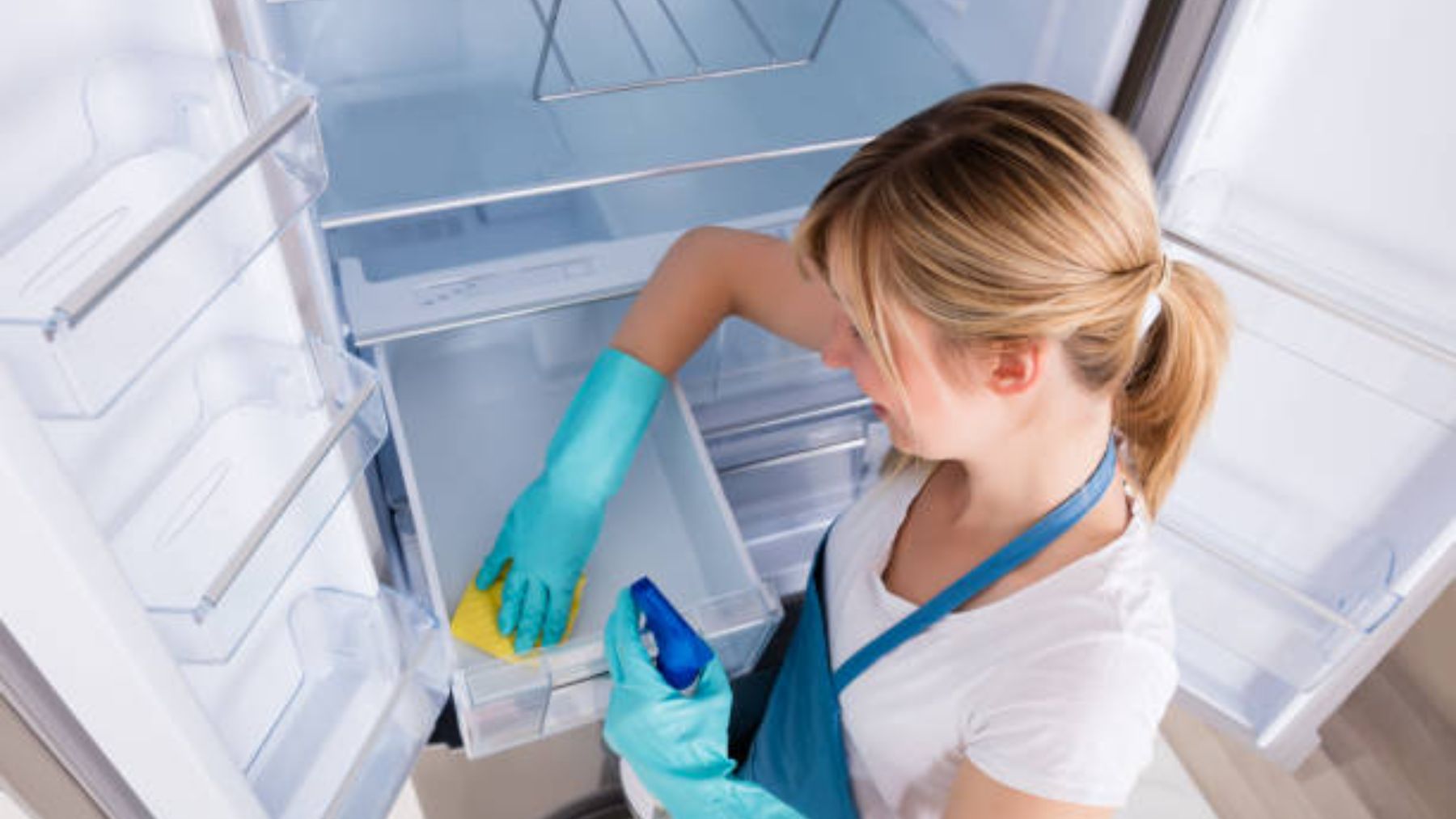 Hay un truco mágico para limpiar tu nevera y dejarla impoluta