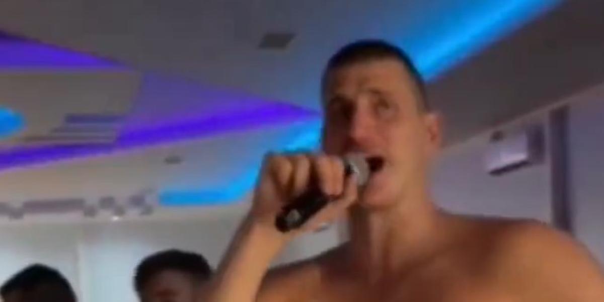 Jokic, otra vez desatado bailando...¿y fuera de forma?