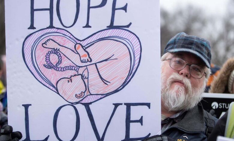 Juez suspende temporalmente nueva prohibición del aborto en Iowa