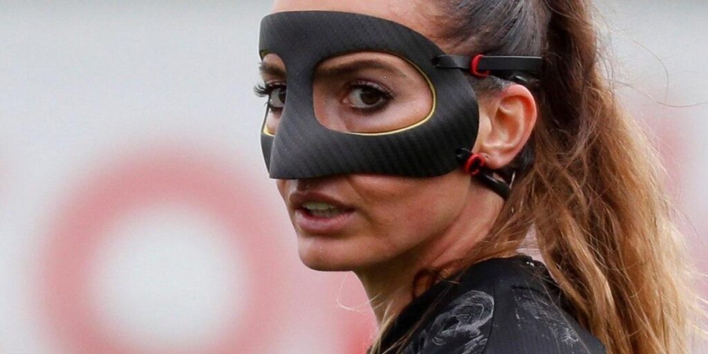 La ex madridista Asllani lanza un dardo a Ibra y a los futbolistas en general