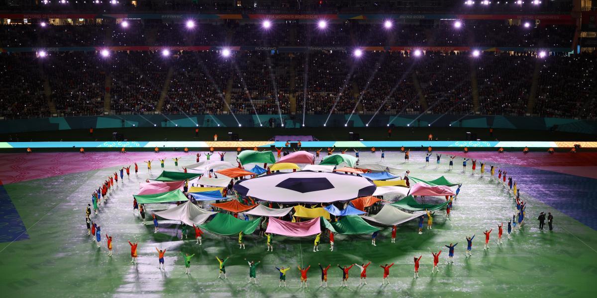 La tradición indígena y un mensaje de unidad inauguran el Mundial femenino
