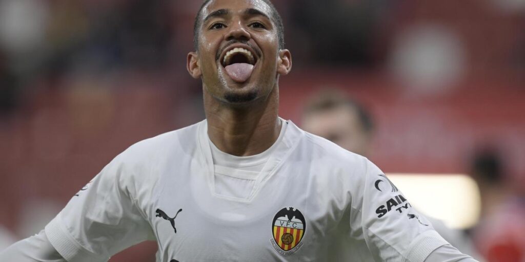 Lino, con muchas propuestas y un futuro por decidirse en el Atlético