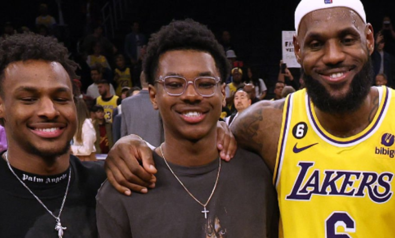 Los Lakers y más equipos siguen a Bryce James, el hijo pequeño de LeBron