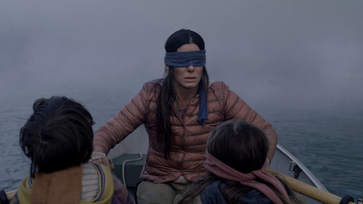 Los directores de Bird Box Barcelona revelan si consideraron un cameo de Sandra Bullock (exclusivo)