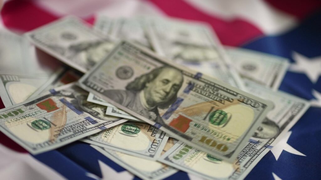 Loterías del Powerball y Mega Millions: ¿Puede una persona indocumentada cobrar el premio mayor?