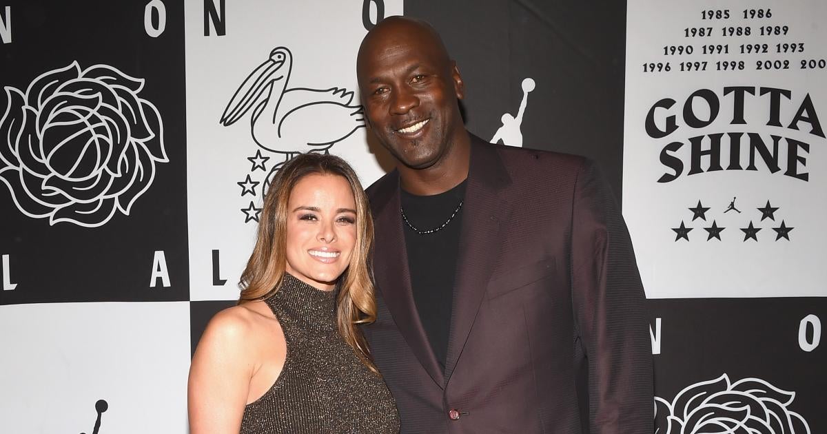 Michael Jordan visto con su esposa Yvette Prieto en una rara cita nocturna
