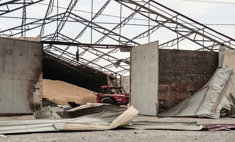 Misiles rusos alcanzan una terminal de cereal y una de petróleo del puerto de Odesa