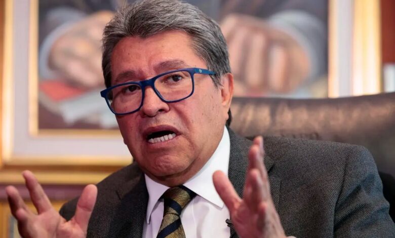 Monreal denuncia: ‘el derroche es contrario a la austeridad republicana’