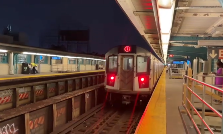 Muere adolescente al surfear en el subway de Nueva York