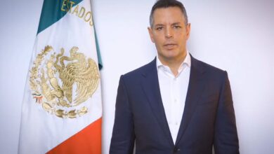 Murat se baja de contienda para 2024; cuestiona método de Va por México