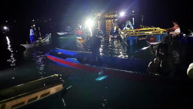 Naufragio en Indonesia deja al menos 15 muertos