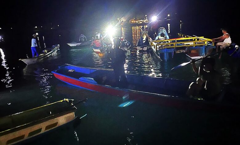 Naufragio en Indonesia deja al menos 15 muertos