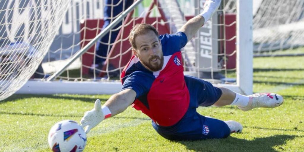 Oblak protagoniza el notición del entrenamiento del Atlético