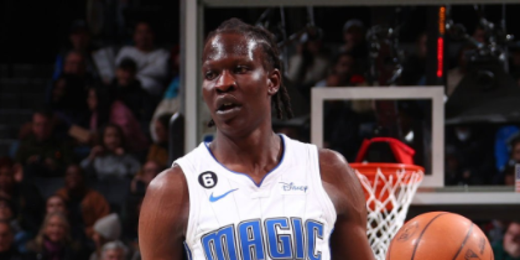 Ojo con este movimiento de los Suns: incorporan a Bol Bol