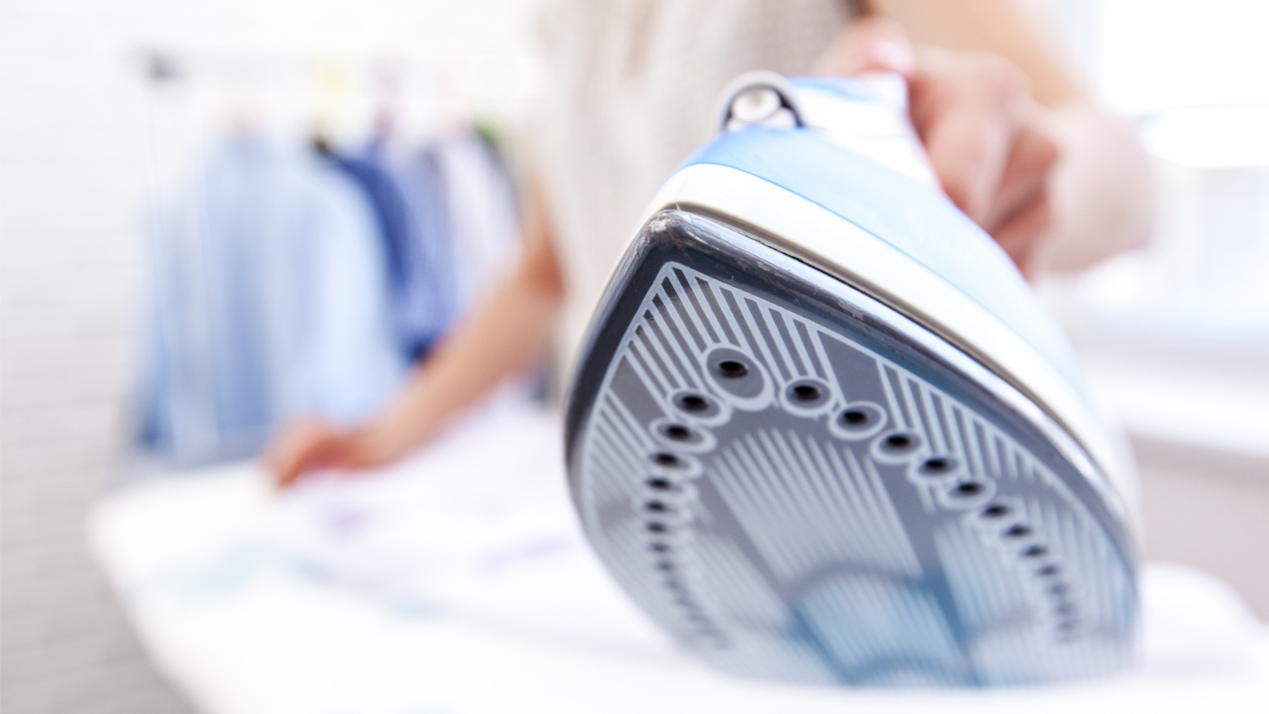 Olvídate de planchar con este ingrediente de tu cocina: adiós a las arrugas