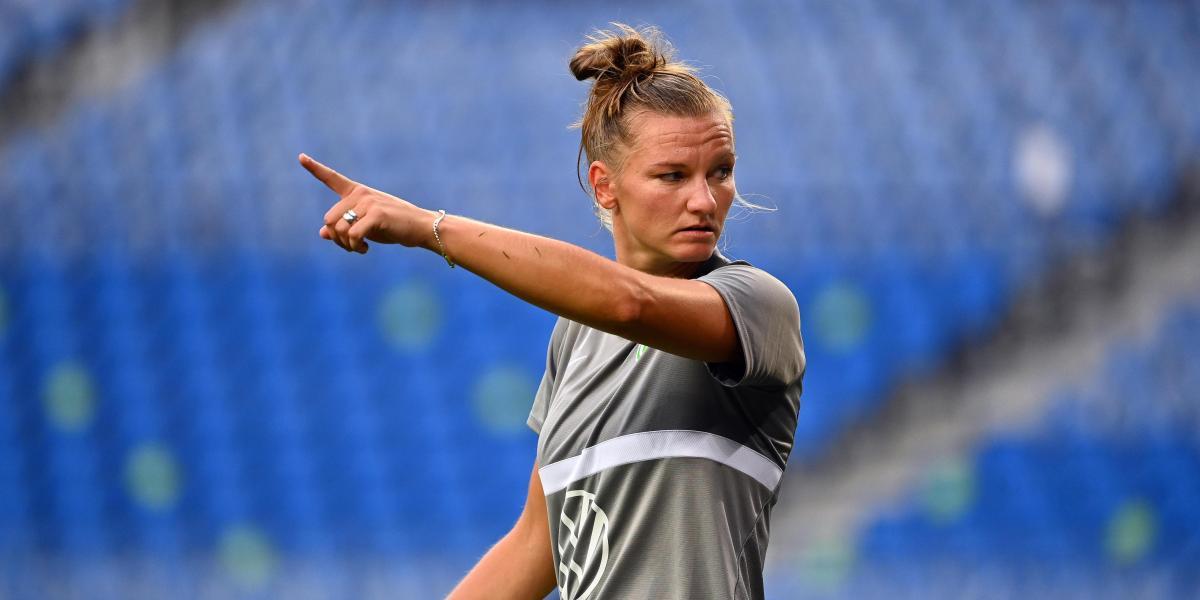 Protagonismo culé en el 'once' mixto de Alexandra Popp