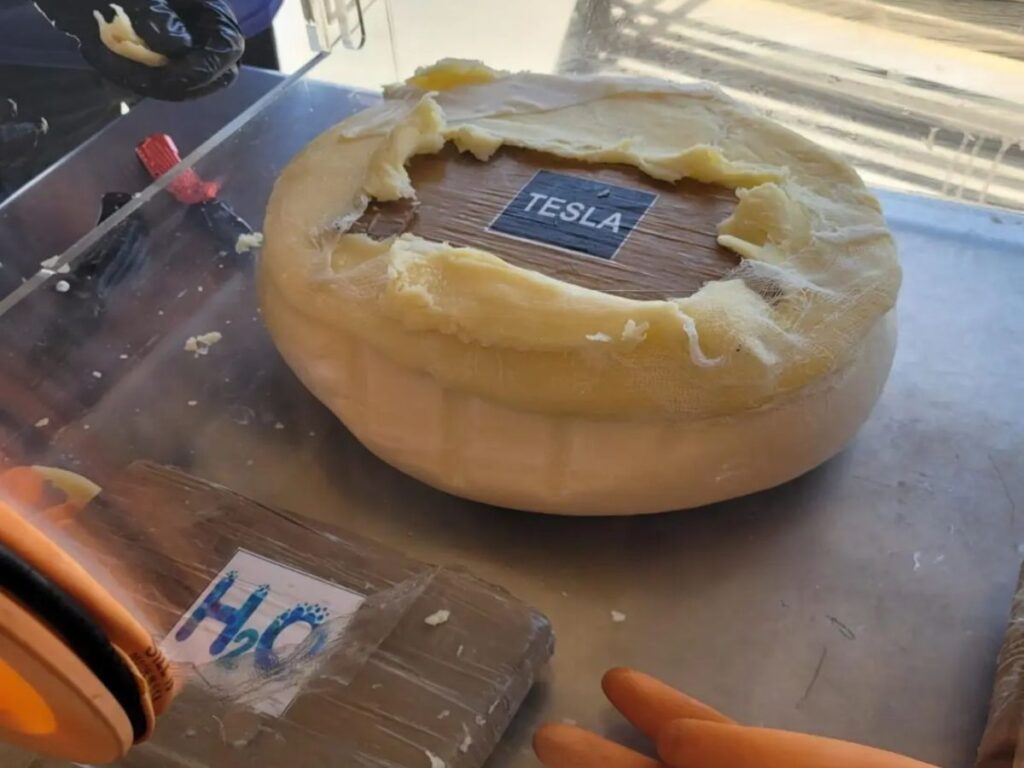 Queso relleno de cocaína es incautado en la frontera