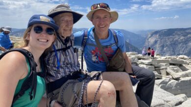 Residente de Oakland escala el Half Dome de Yosemite con 93 años