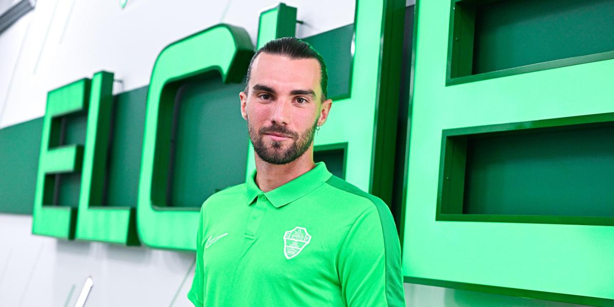 San Román: “Mi motivación para estar de vuelta es el ascenso”