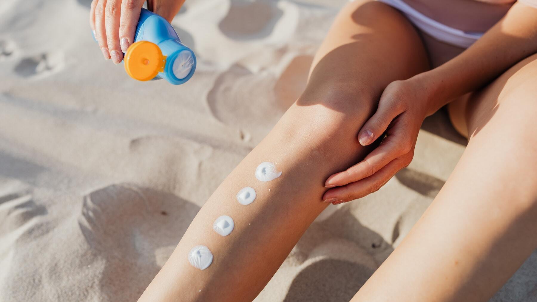 Se acabó el mito de la crema solar en esta ola de calor: un farmacéutico lo desarma